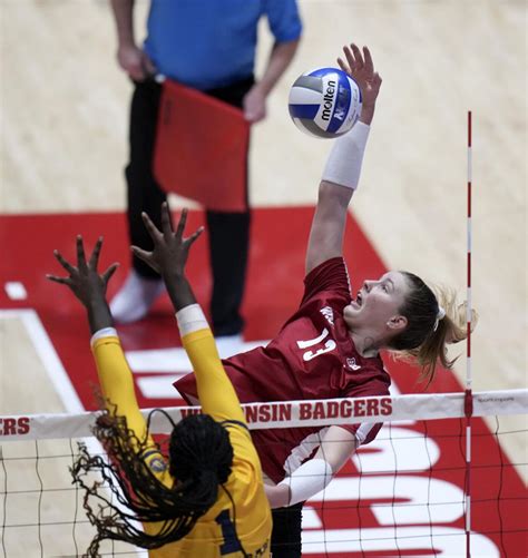 wisconsin volleyball leak uncensored|UWPD investigating sharing of sensitive photos, video of。